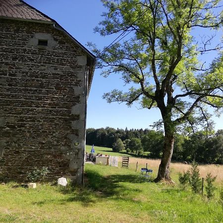 Gite Les Chaumeix Prondines Exteriör bild