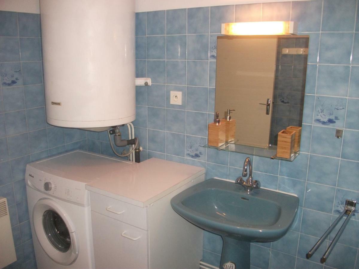 Gite Les Chaumeix Prondines Exteriör bild